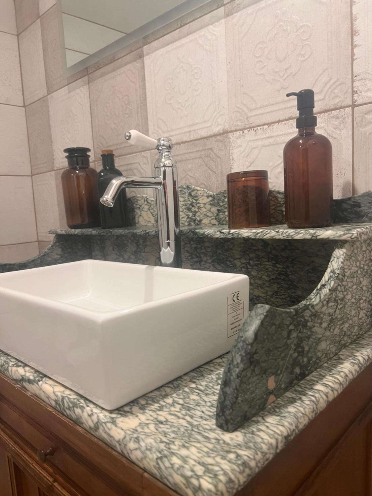 Bed and Breakfast Au Pre De Karine Cuneges Екстер'єр фото